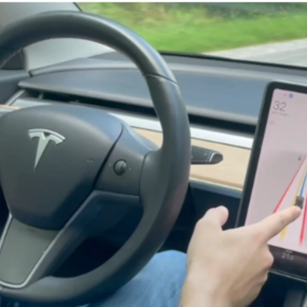 Will Tesla FSD be taken off the market in the US in 2025?