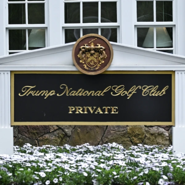 How many times will Trump visit Trump National Golf Club Bedminster in Jun 2026?